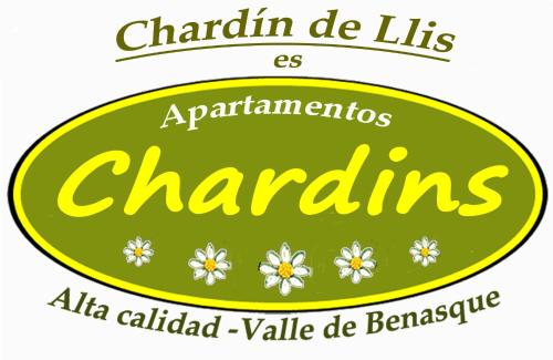 贝纳斯克Chardín de Llis-Apartamentos Chardins的白色花的绿色标志