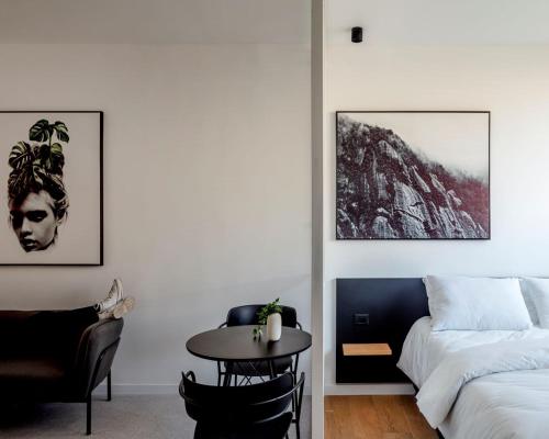 DeBlox living - Ben Avigdor Apartments的休息区