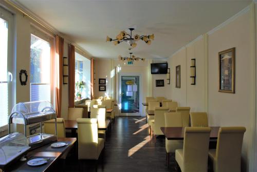 Hotel am Bahnhof picture 3