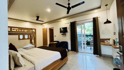 瑞诗凯诗Green Hills Cottage Rishikesh的相册照片