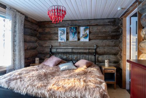 A room (or 2 or 3) in a Lapland House of Dreams客房内的一张或多张床位