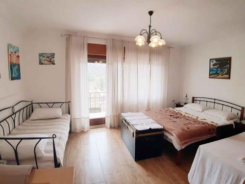 Holiday home in Saftici 26679客房内的一张或多张床位