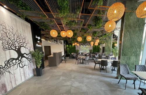 Parizs Garden Apartments餐厅或其他用餐的地方