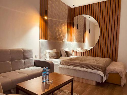Seven Boutique Hotel Baku客房内的一张或多张床位
