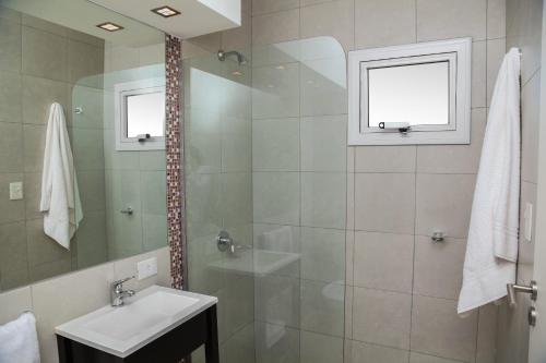 拉波萨达德尔维赫罗宾馆的一间浴室