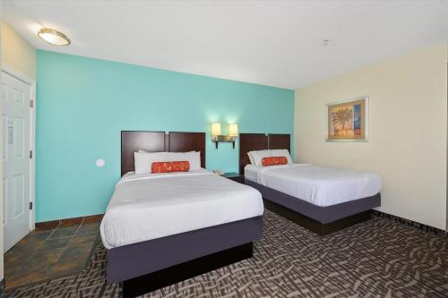 Monte Carlo Condos Ocean City客房内的一张或多张床位