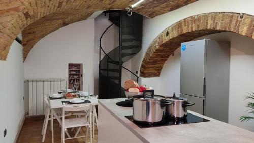Sant'Angelo House的厨房或小厨房