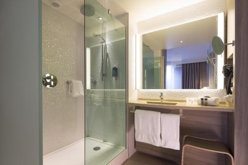 法兰西酒店的一间浴室