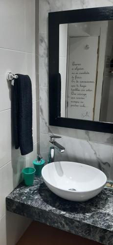 SELIZ SUITES LUMINOSO, CON COCHERA para Auto Mediano o Pequeño的一间浴室