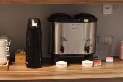 奥尼克斯机场酒店的咖啡和沏茶工具