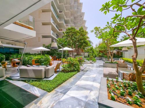 迪拜EDEN'S Homes & Villas - FIVE Palm Residences的相册照片