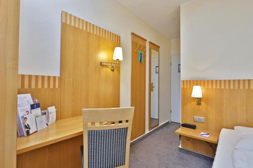 City Partner Central-Hotel Wuppertal picture 1