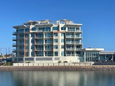 沃拉鲁Apartment 3 Wallaroo Marina的相册照片