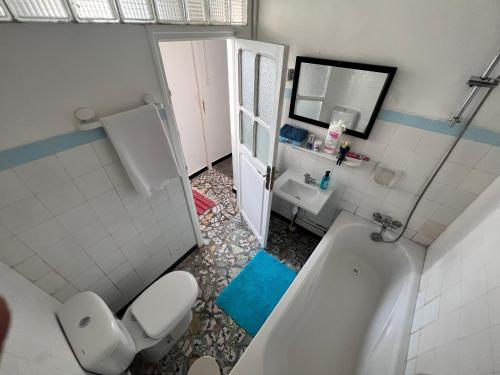 OLIVIA Guest House (Eya & Abbes)的一间浴室