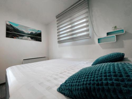 Luxury Apartman ASIA Rijeka客房内的一张或多张床位