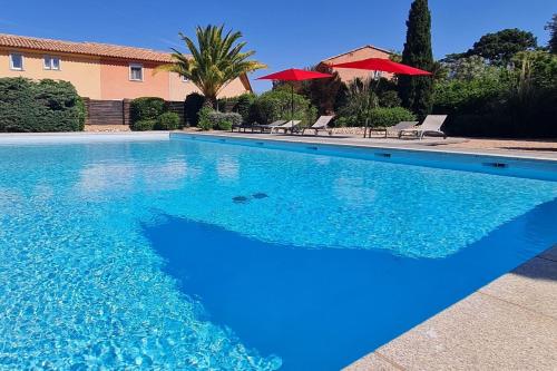 Mini villa Messicana 5 pers piscine 500 m plage内部或周边的泳池