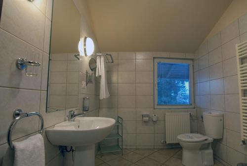 巴尼萨公园酒店的一间浴室