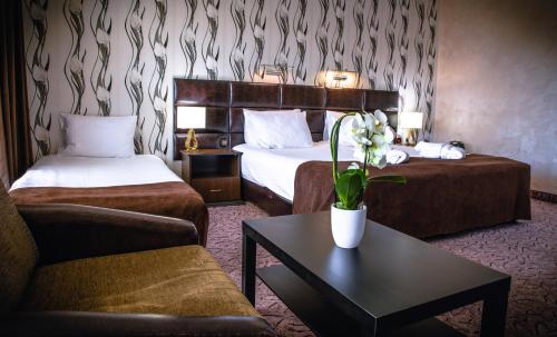 Zdravets SPA Hotel客房内的一张或多张床位