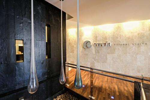 Hotel Envia Almería Spa & Golf的一间浴室