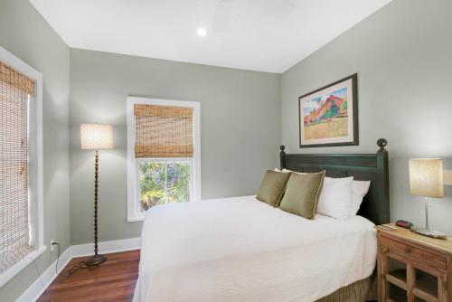 Magnolia Cottage客房内的一张或多张床位