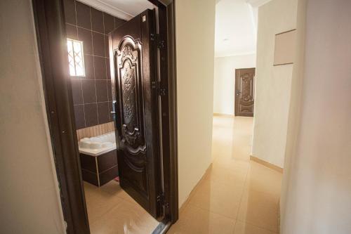 Accra Luxury Homes @ East Legon的一间浴室