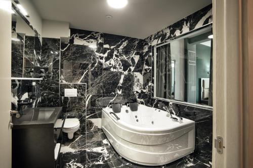 Hotel Nordic Twins的一间浴室
