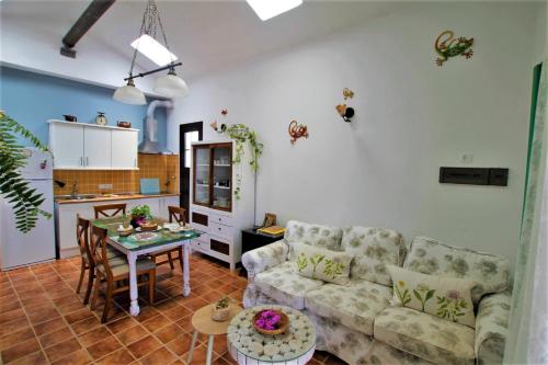 Vivienda vacacional El Lagarto的休息区