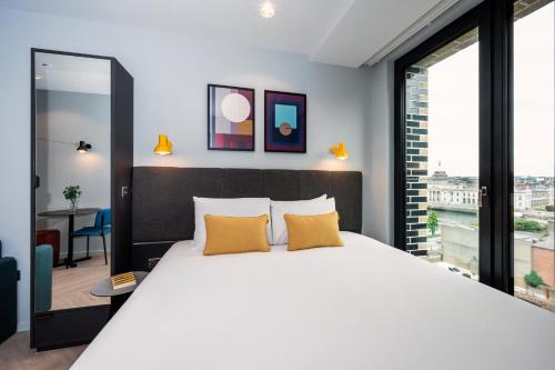 Staycity Aparthotels Dublin City Quay客房内的一张或多张床位