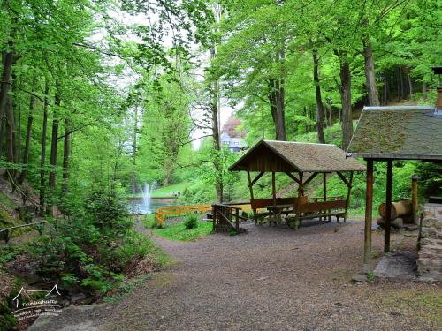 RauensteinDie Triniushütte "Thüringens schönste Aussicht"的相册照片