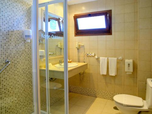 卡亚皮酒店 - 金塔马尔的一间浴室