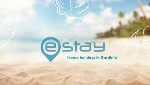 奇亚Casa Emanuelle - Near Chia Beach的西班牙家庭度假标志