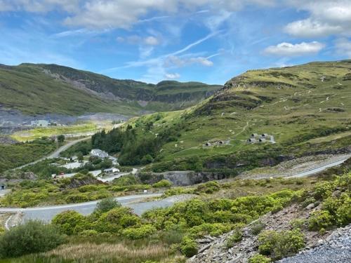 Llechwedd Glamping