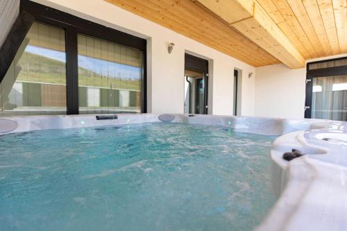 LegyesbényeAszúvilág Rezidencia with Sauna & Jacuzzi的相册照片