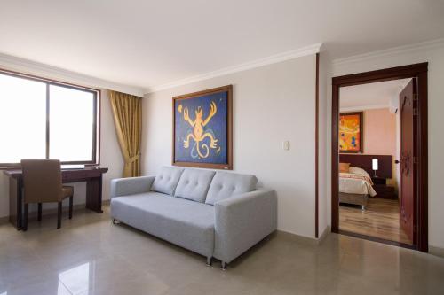 佩雷拉Hotel Luxor Pereira的相册照片