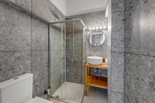 Nomadic Cozy Rooms的一间浴室