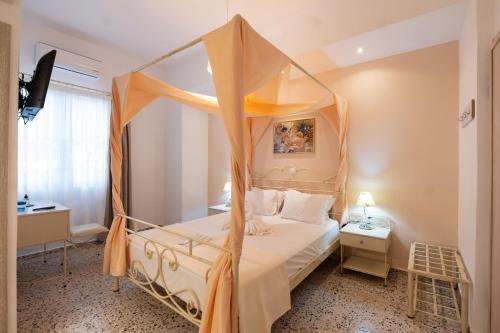 Giasemi Room No1 Kimolos客房内的一张或多张床位