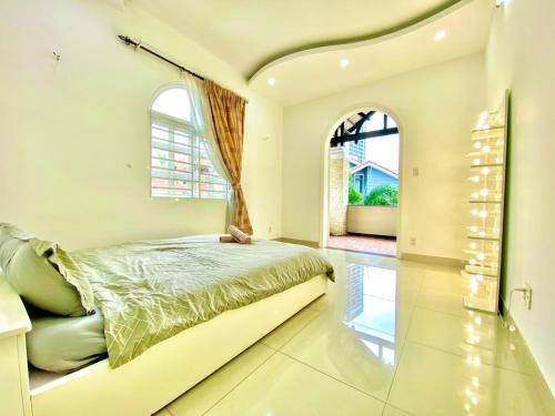 胡志明市Gem Villa 15, biệt thự 8 phòng ngủ lớn, hồ bơi lớn的相册照片