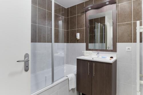 普特瑞斯爱达格公寓式酒店的一间浴室