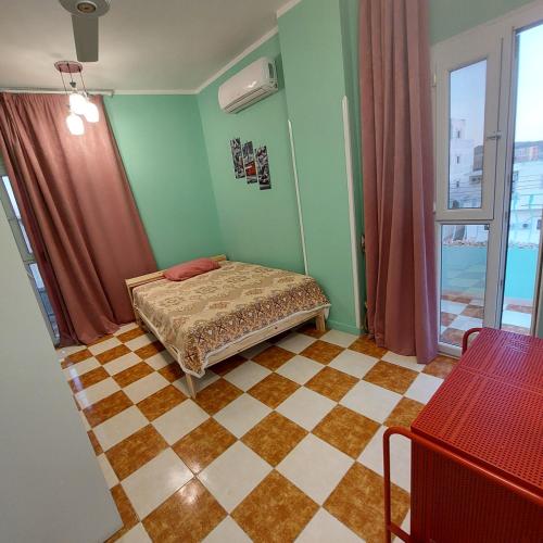 马萨阿拉姆Coral flat with 2 bedrooms and 3 balconies .的相册照片