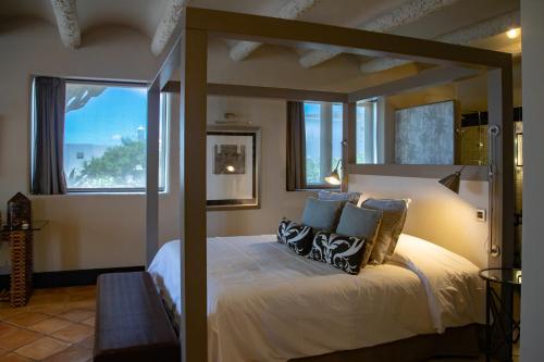 5 Suites Lanzarote客房内的一张或多张床位