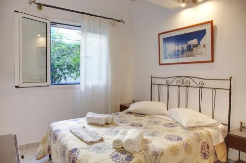 Hotel Andreas - Agistri (Skala)客房内的一张或多张床位
