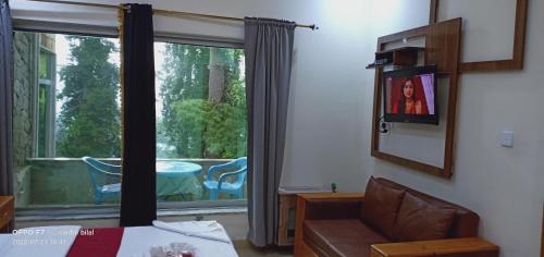 阿尤比亚艾尔阿兹酒店的相册照片