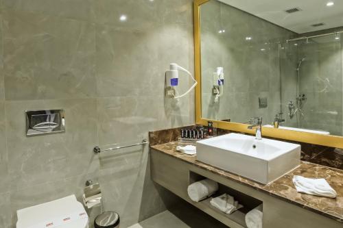 Porto Said Resort & Spa的一间浴室