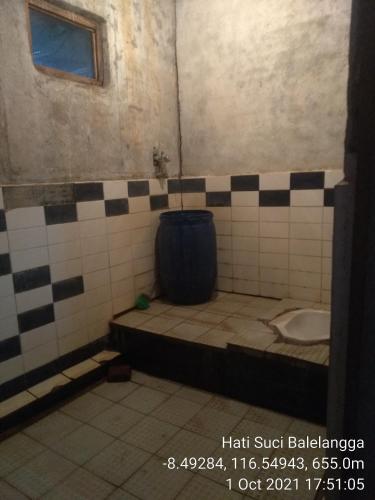 HATI SUCI HOMESTAY的一间浴室