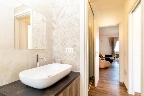 Sardegna Appartamenti, Via Sedini的一间浴室