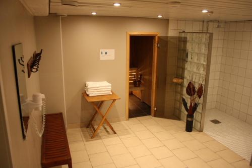 林克坦酒店的一间浴室