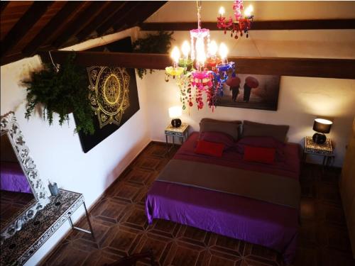 Suite Zen y Cueva Refugio客房内的一张或多张床位
