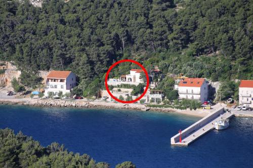 Family friendly apartments with a swimming pool Trstenik, Peljesac - 11081鸟瞰图