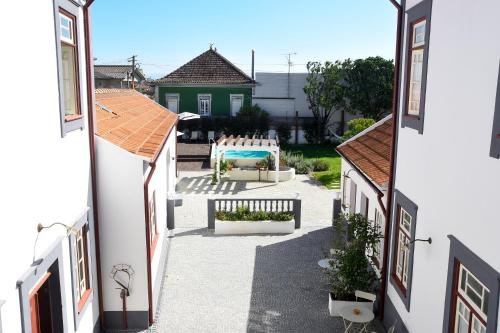 MurtosaCasa Galricho的房屋的阳台享有风景。