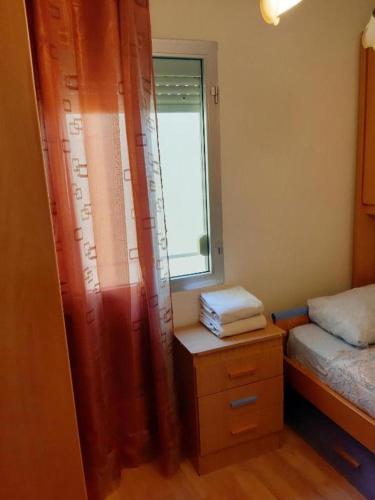 Rooms 2 and 1 Beds near Sevilla Center客房内的一张或多张床位